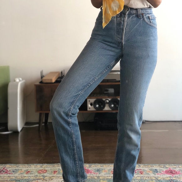 🚫SOLD🚫Vintage Levis 501 high waisted re/done - Picture 2 of 7